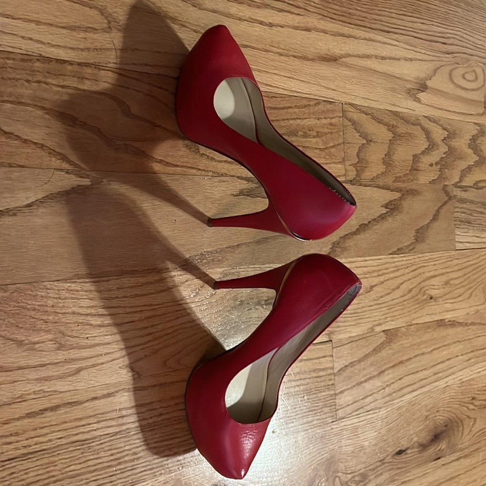 Red Pumps - Picture 2 of 6